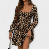 Mara - Vestido corto con estampado de leopardo