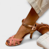 Carla – Saltos de Elegancia y Conforto